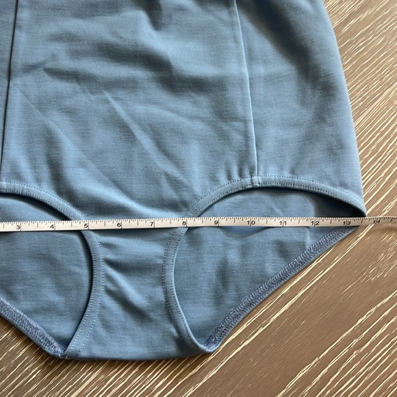 🍂Valentino swim bottom - Picture 4 of 8